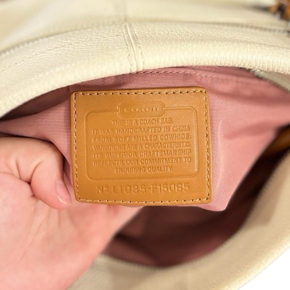 Coach East West Duffel Shoulder Bag M1085-F15065 White Pebbled Leather Purse - Picture 10 of 11